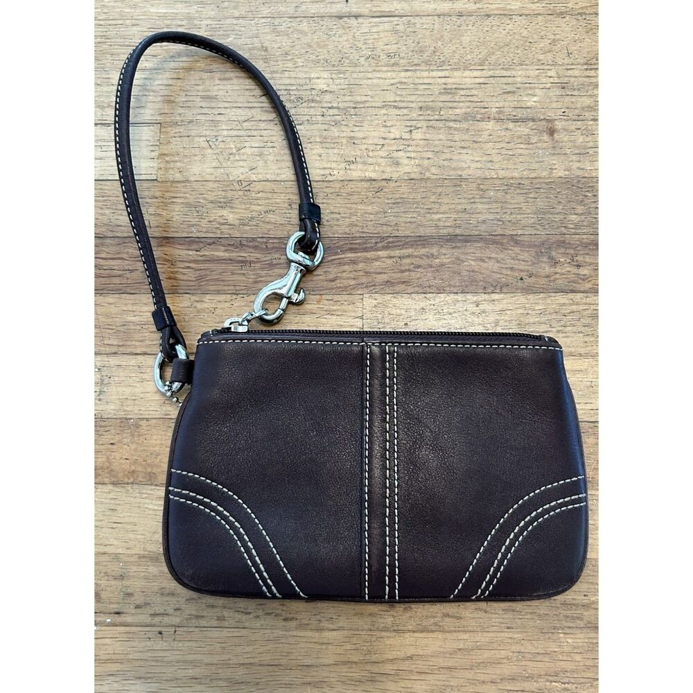Vintage Coach brown leather wristlet with contrast stitching 6"x 4"